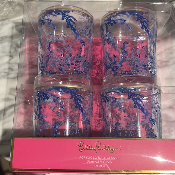 Lilly Pulitzer Acrylic Lowball Glasses in Coraly -Set of 4 - Picture 3 of 3